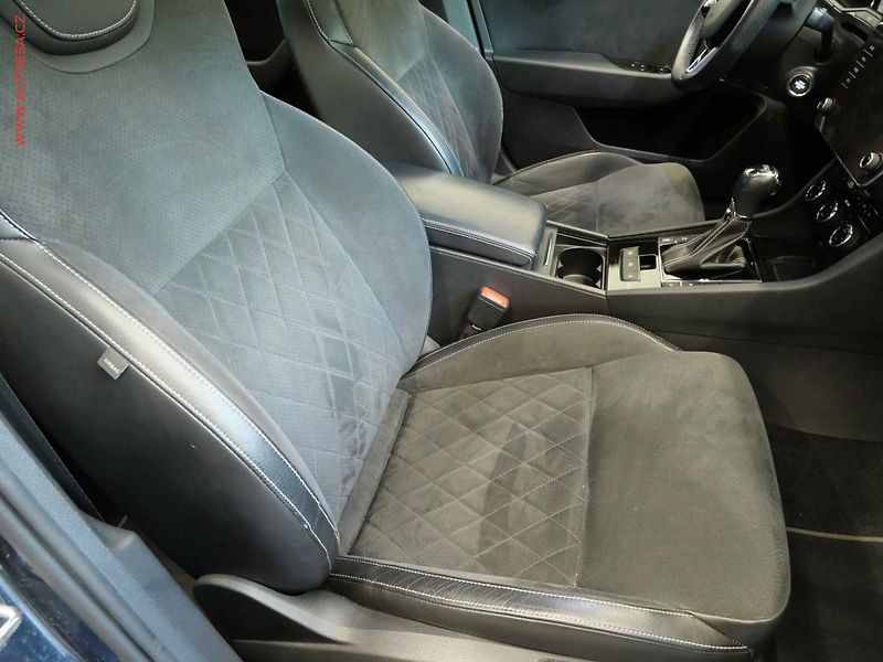 Škoda Superb (2018) 2.0 TDI, Ambiente, DSG - fotka 12 z 22