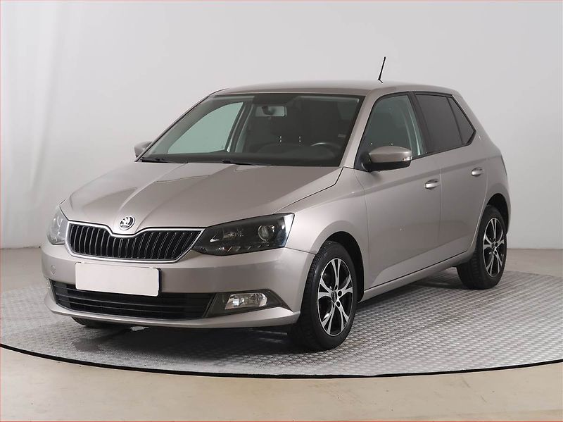 Škoda Fabia (2017) 1.0 TSI, Tempomat - fotka 2 z 15