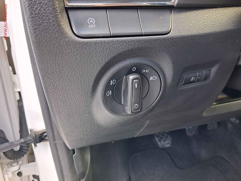 Škoda Fabia (2022) 1.0 TSi, 2.maj,ČR, Ambition - fotka 15 z 16