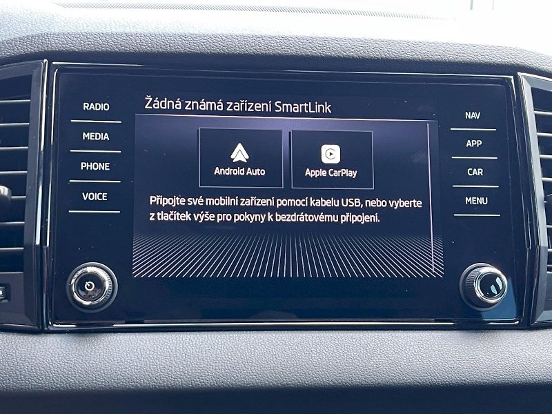 Škoda Karoq (2025) 1.5 TSI 110 kW DSG SportLine - fotka 19 z 35