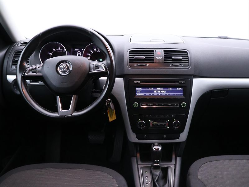 Škoda Yeti 1,2 TSI 77kW DSG Outdoor 1.Maj - fotka 20 z 27
