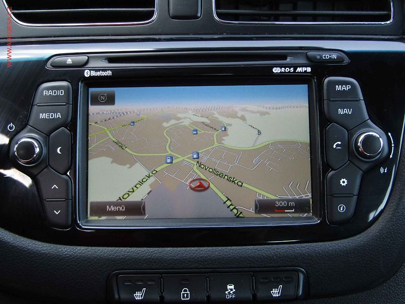 Kia Ceed (2012) 1.6 GDi, Spirit, AT, xenon - fotka 16 z 18