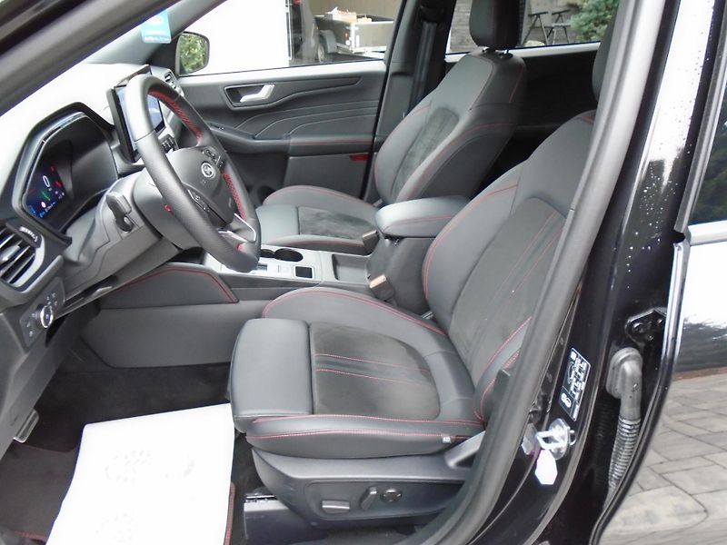 Ford Kuga 2.5 Plug-in-Hybrid ST-Line X  - fotka 16 z 44