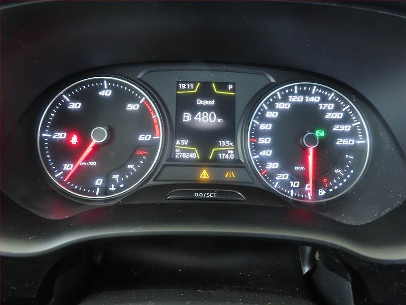 Seat Ateca (2019) 2.0 TDI, Automat, Navi - fotka 11 z 17