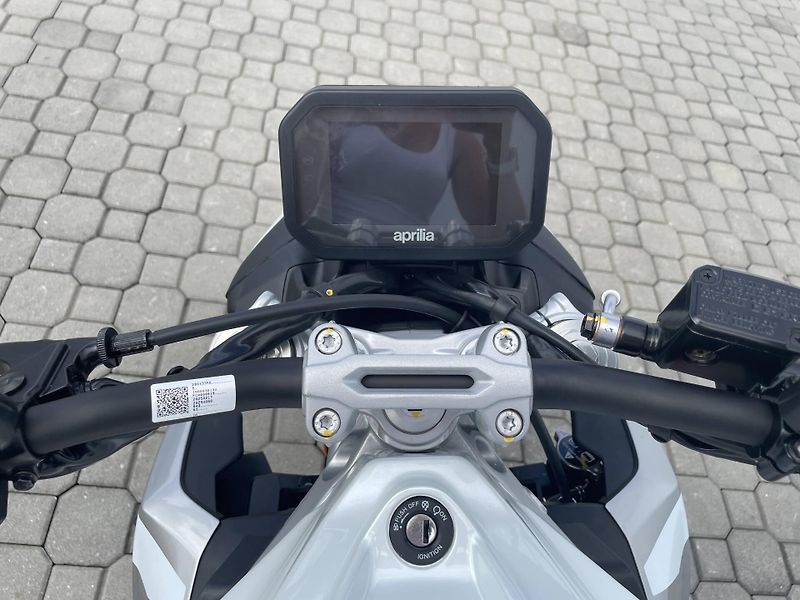 Aprilia (2025) Tuono 457 EU5+ - fotka 9 z 11