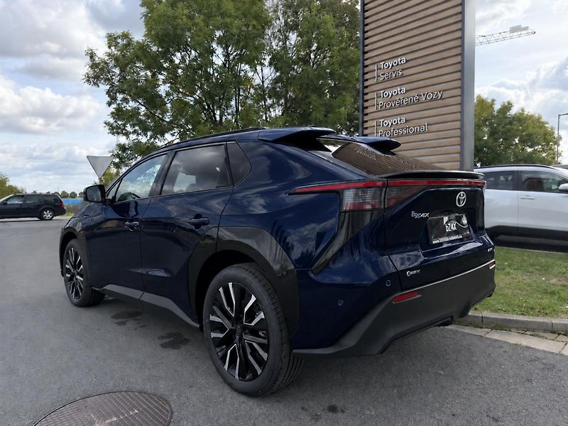 Toyota bZ4X Executive 73.1 kWh - fotka 4 z 5