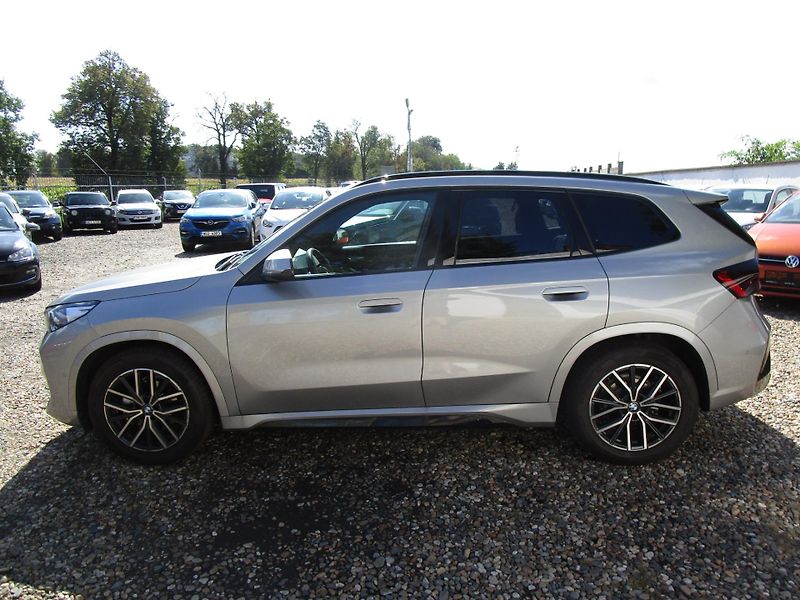 BMW X1 2,0D-110KW-KOUPEN V ČR-5000KM - fotka 4 z 26