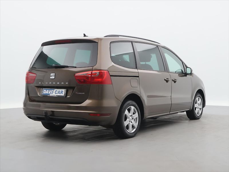Seat Alhambra 2,0 TDI 103 kW 4DRIVE Panorama - fotka 7 z 38