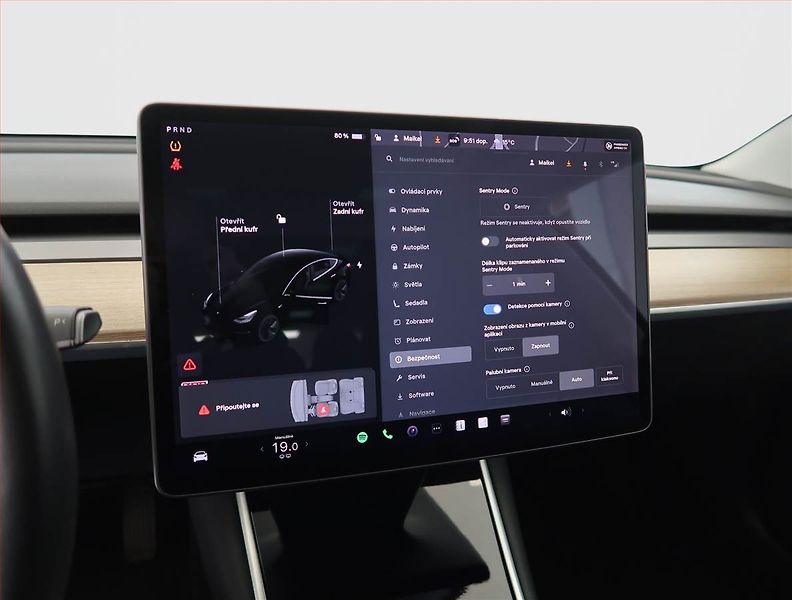 Tesla Model 3 (2019) Std Range Plus 52kWh, SoH 78% - fotka 25 z 32