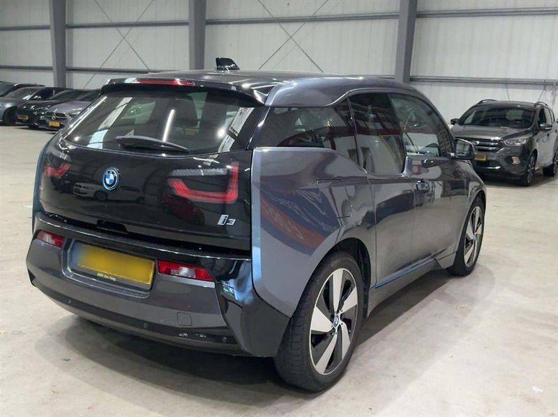 BMW i3 94 Ah (BEV) - fotka 2 z 8