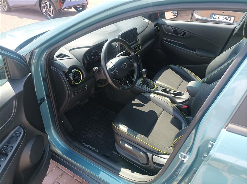 Hyundai Kona 1,6 Premium AUT. - fotka 12 z 21