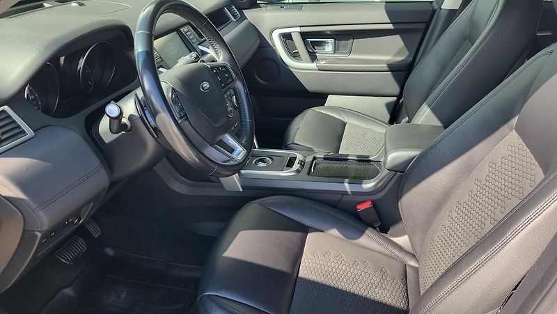 Land Rover Discovery Sport (2018) 2,0 SE TD4 AT 150k - fotka 10 z 32