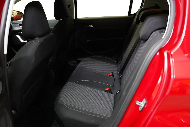 Peugeot 308 - fotka 23 z 24
