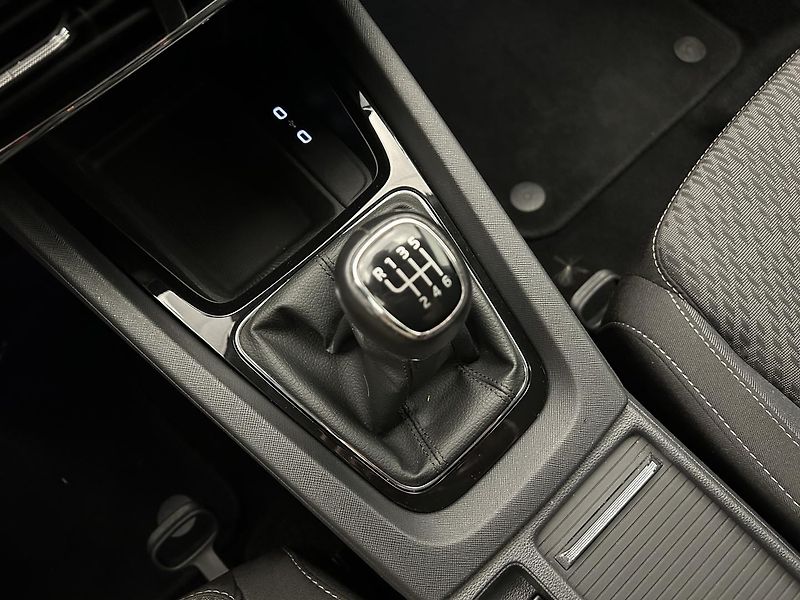 Škoda Octavia 2.0 TDI Style Plus - fotka 17 z 26