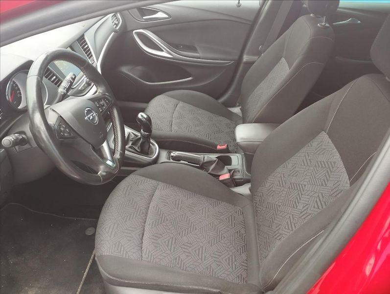 Opel Astra 1,0 i 77KW - fotka 7 z 17