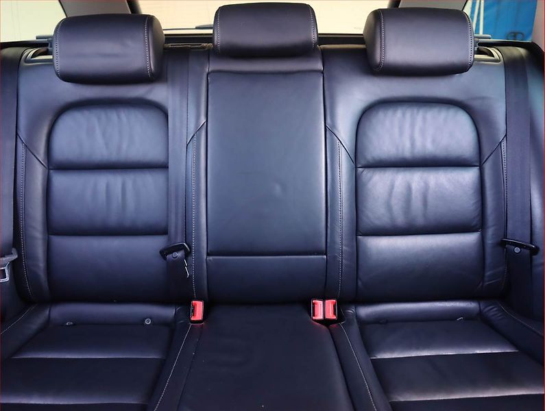 Škoda Superb (2013) Laurin&Klement 2.0 TDI - fotka 10 z 21