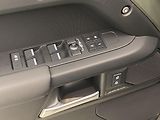 Land Rover Defender 110 D300 X-DYNAMIC SE AWD CZ - náhled 27