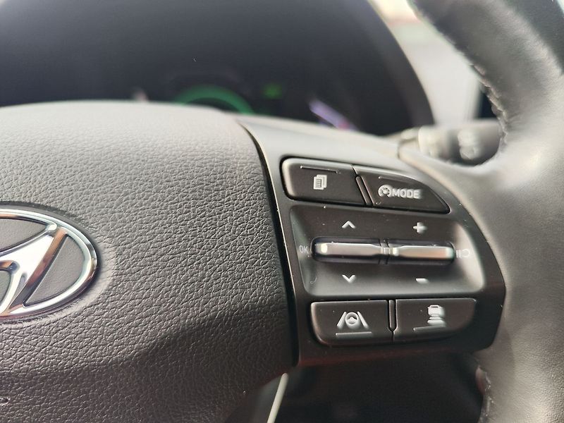 Hyundai i30 1.5 T -GDi/117kW Premium DCT - fotka 29 z 39