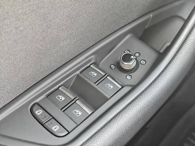 Audi A4 35 Advanced 35 7ST 2,0TFSI - fotka 22 z 25