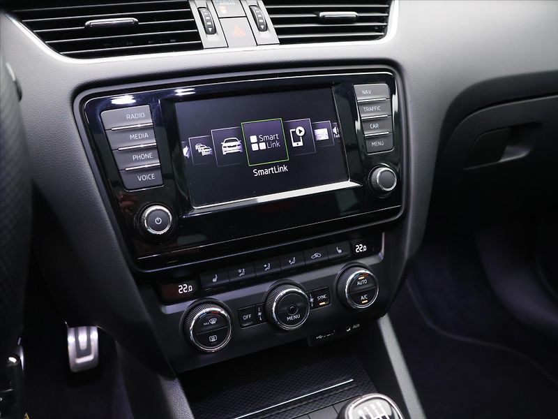 Škoda Octavia 2,0 TSI RS Challenge 1.Maj. - fotka 17 z 28
