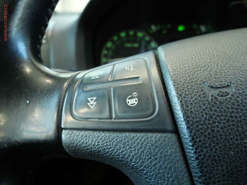 Škoda Octavia (2006) 1.6i, AC, temp - fotka 15 z 20