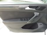 Volkswagen Tiguan (2017) Highline 2,0 TDI 140kW DSG 4MO - náhled 18