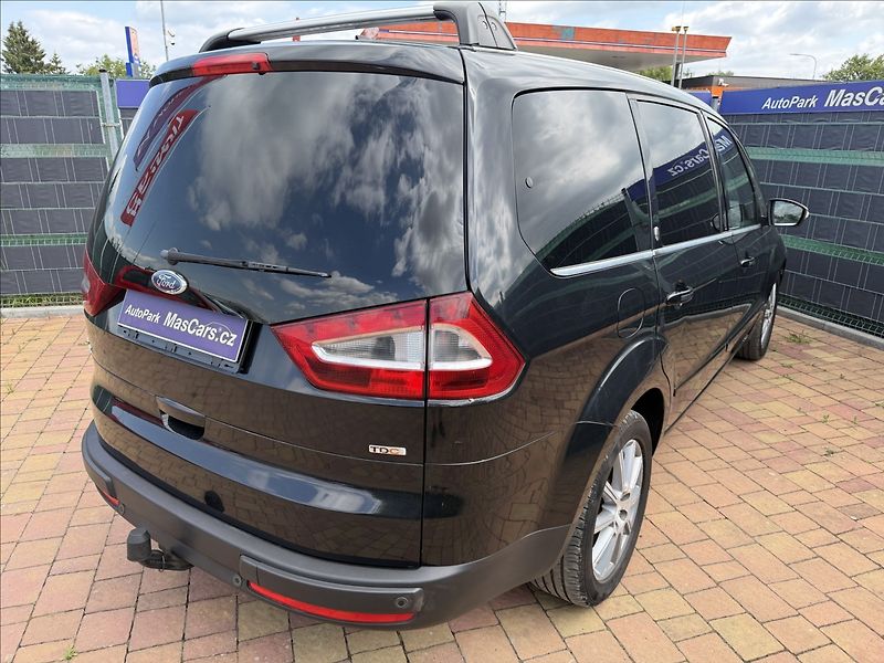 Ford Galaxy 2.0 TDCi Ghia 7míst - fotka 5 z 23
