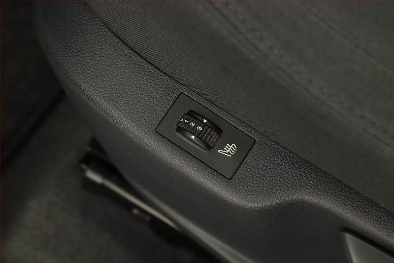 Peugeot 5008 (2014) 2.0 HDI, Navi, Xenony - fotka 16 z 18