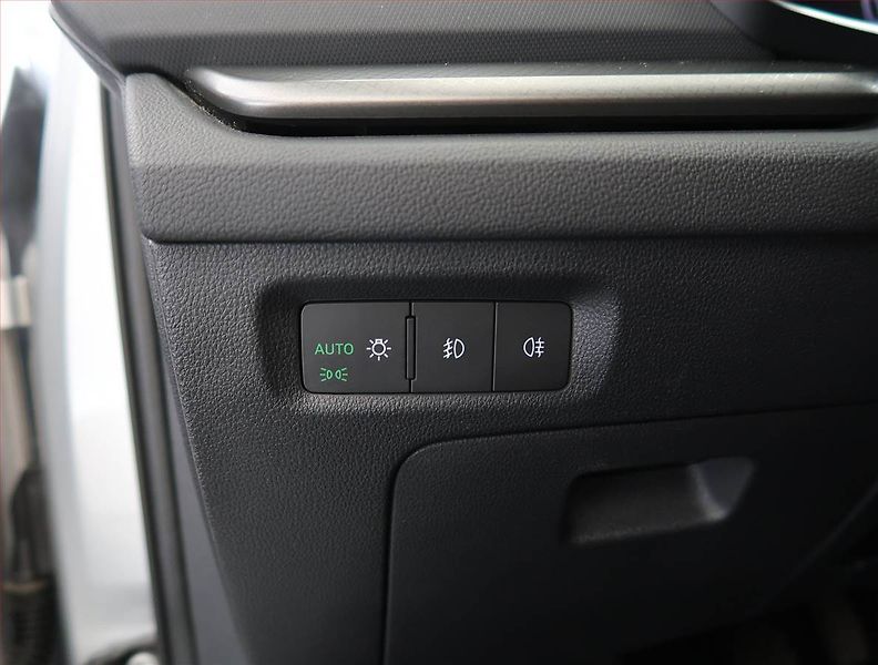 Škoda Octavia (2023) Ambition 2.0 TDI, ČR,1.maj - fotka 24 z 24