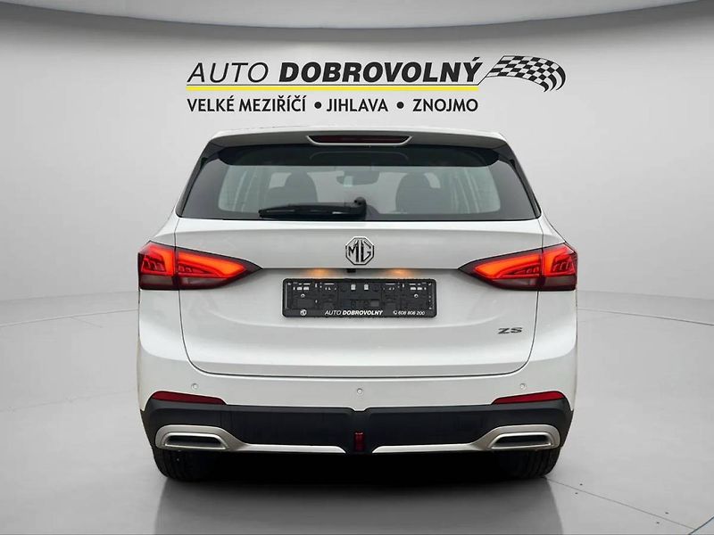 MG ZS (2026) EXCITE 1.5 MT5 (85kW/115k) / 1 - fotka 7 z 29