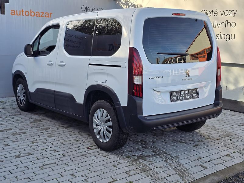 Peugeot Rifter Active 1,5 BlueHDi (75 kW - fotka 5 z 9