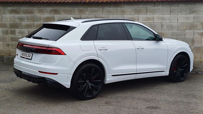 Audi Q8 S-LINE 210kW-WEBASTO-ČR-DPH- - fotka 5 z 25