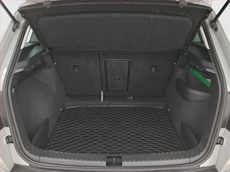 Škoda Karoq (2021) Ambition Plus 2.0 TDI - fotka 13 z 17