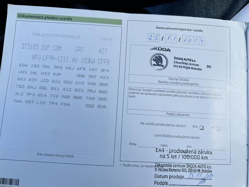 Škoda Superb 2.0TDI 103KW,DIGIKLIMA,TZ,ALU - fotka 44 z 48
