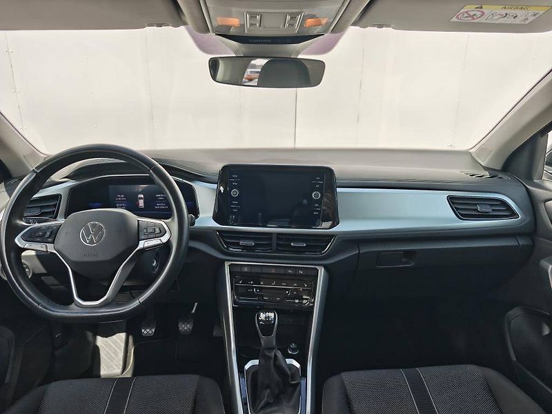 Volkswagen T-Roc Life 6G 1,0TSI - fotka 10 z 22