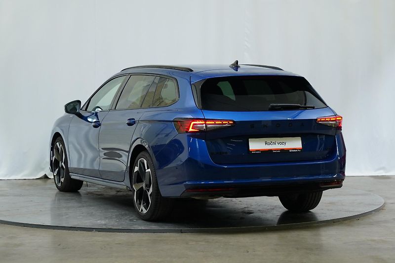 Škoda Superb - fotka 7 z 28