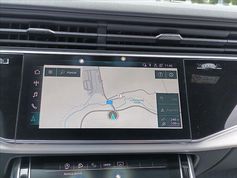Audi Q7 3,0 55 TFSI S-LINE 250 kW,ČR, - fotka 34 z 42