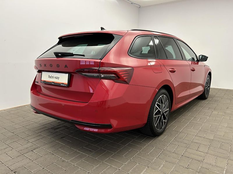 Škoda Octavia 1.5 TSI SportLine - fotka 2 z 28