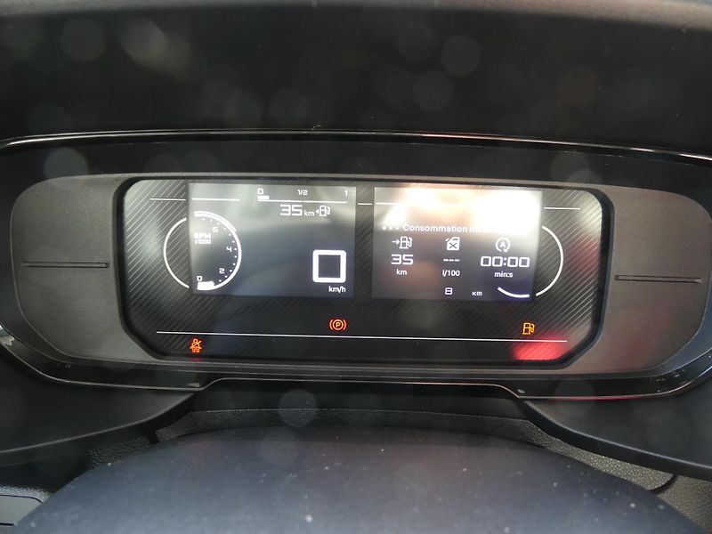Citroën Berlingo (2026) PLUS PROFI Diesel 100k Manual  - fotka 12 z 17
