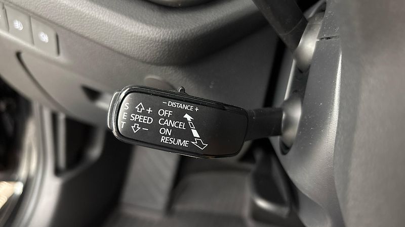 Škoda Octavia 2.0 TDI DSG Ambition Combi - fotka 14 z 23