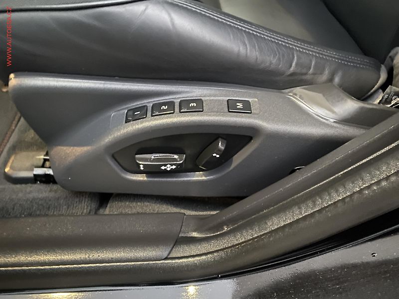 Volvo V60 (2016) 2.0 D4, Ocean Race, AT - fotka 14 z 18
