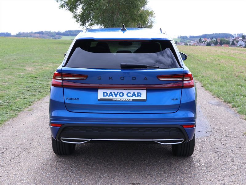 Škoda Kodiaq 2,0 TDi Sportline DSG 4x4 7-Mí - fotka 6 z 33
