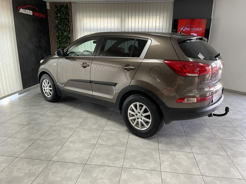 Kia Sportage 1.6 GDi ČR TZ REZERVACE  - fotka 7 z 23