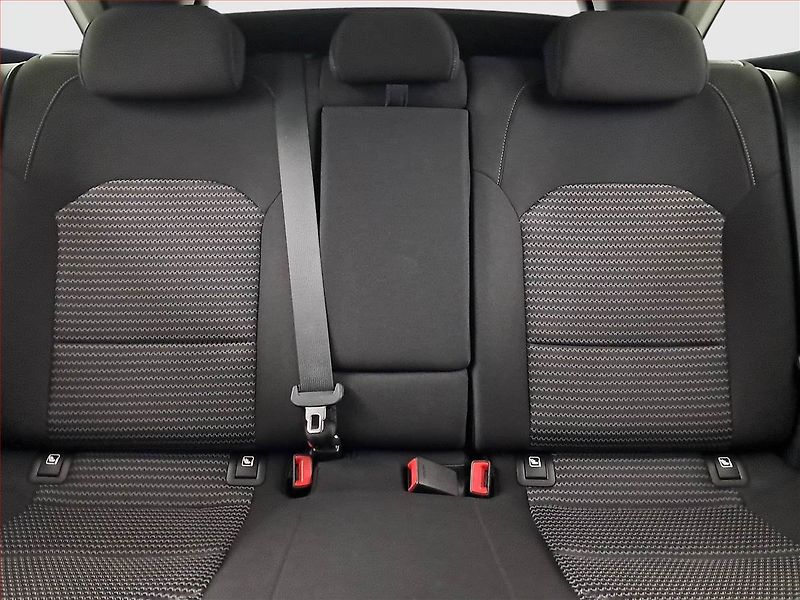 Kia Ceed (2026) 1.5 T-GDI - fotka 10 z 19