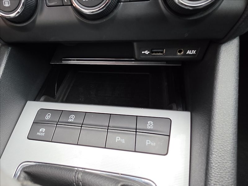 Škoda Octavia III 2,0TDi 110KW 4X4 Elegance - fotka 22 z 50
