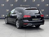 Volkswagen Golf (2017) VII 1.4TSi MAN Highline, RZV - náhled 7