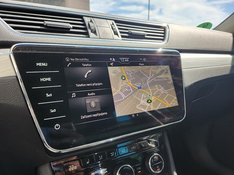Škoda Superb Ambition 2.0 TDI 110 kW DSG Co - fotka 15 z 25