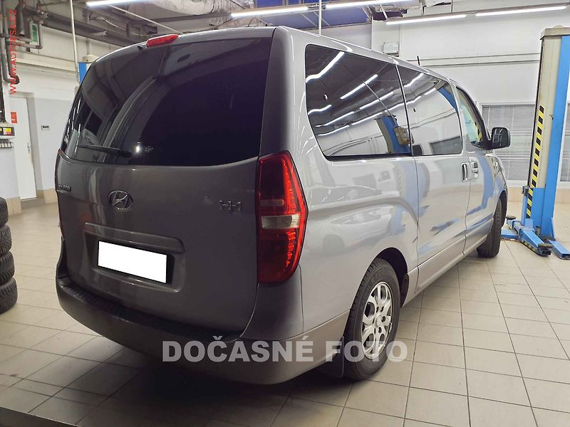 Hyundai H 1 (2013) 2.5CRDi 8míst, ČR, Navi - fotka 2 z 3