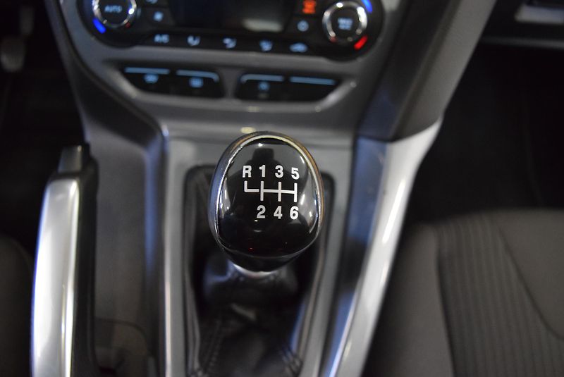 Ford Focus 1.6 TDCI CEBIE - fotka 28 z 34