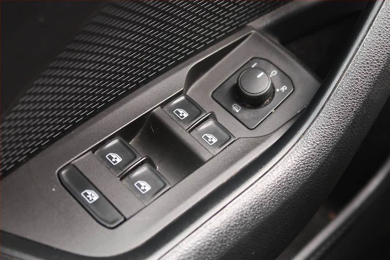 Škoda Octavia (2022) Ambition 2.0 TDI, ČR,1.maj - fotka 15 z 18